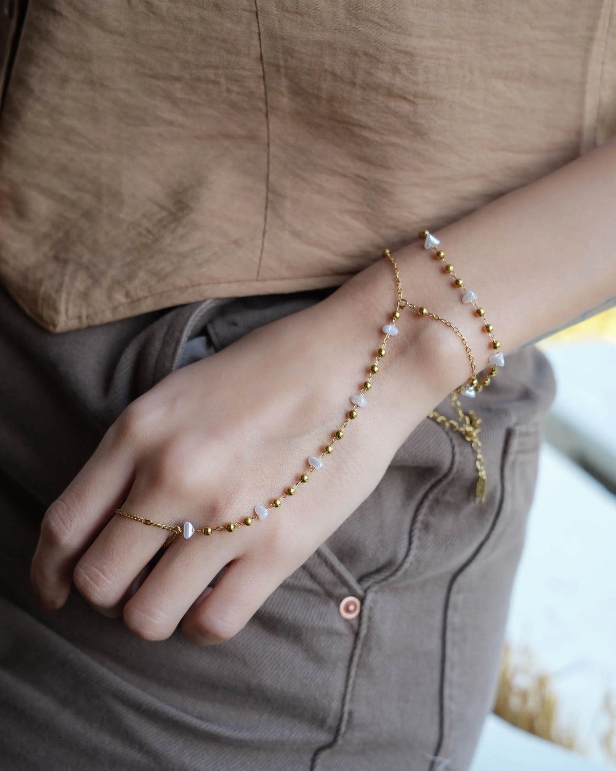 Durra Hand Chain