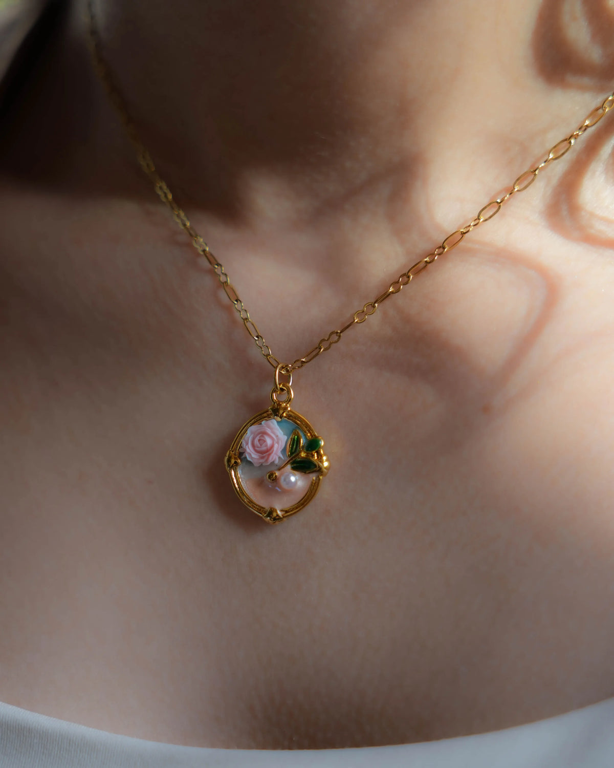 Rosetta Pendant necklace