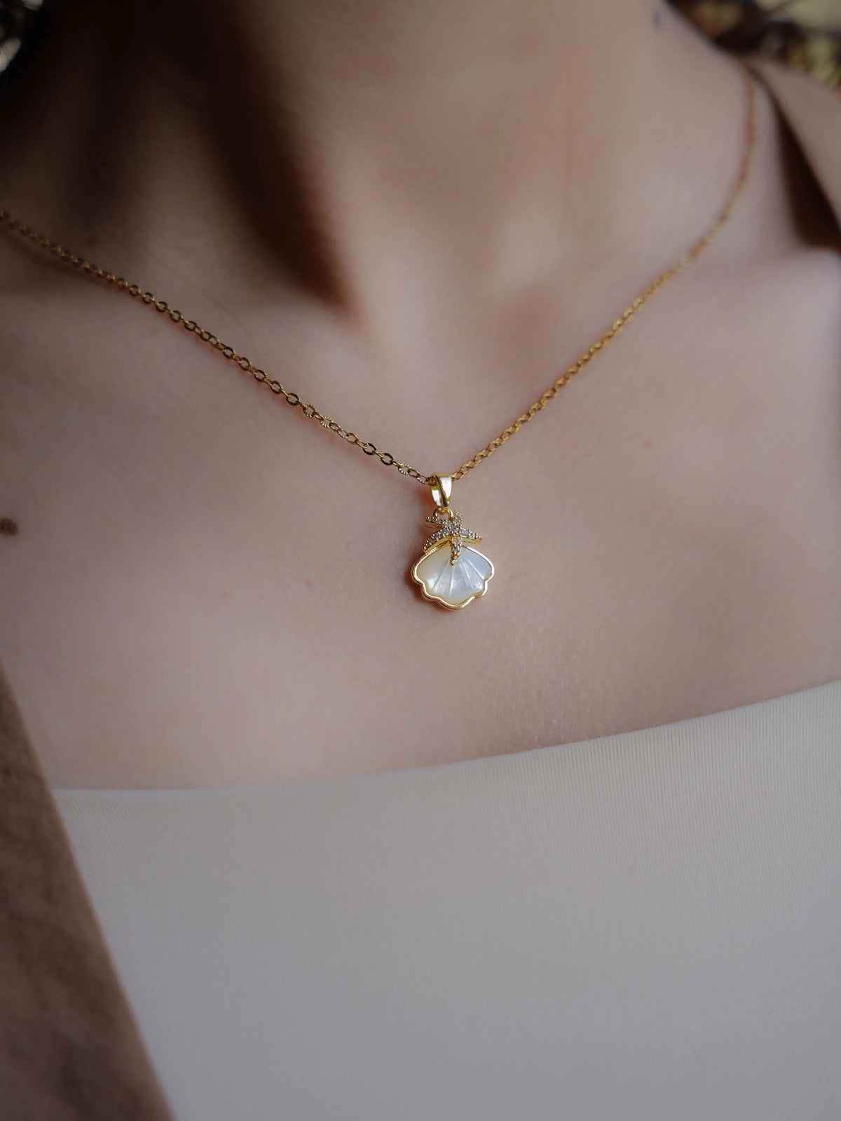 Shate' Pendant necklace